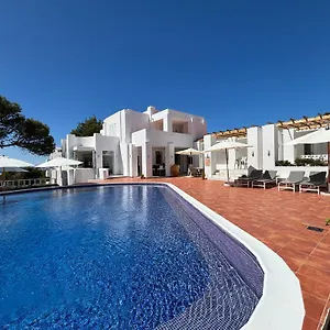 Village **** Cala Vadella (Ibiza)